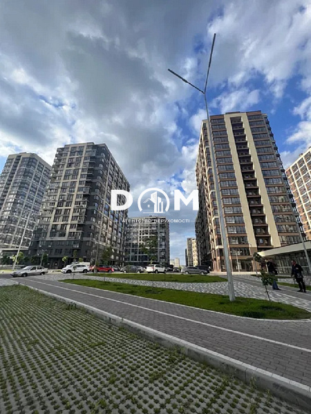 Продаж 2 кімнатна. Сучасний ремонт. просп. Європейського союзу.